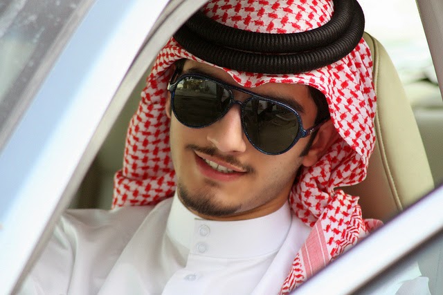صور شباب سعودين حلوين اجدد الخلفيات للشباب العرب غرور وكبرياء